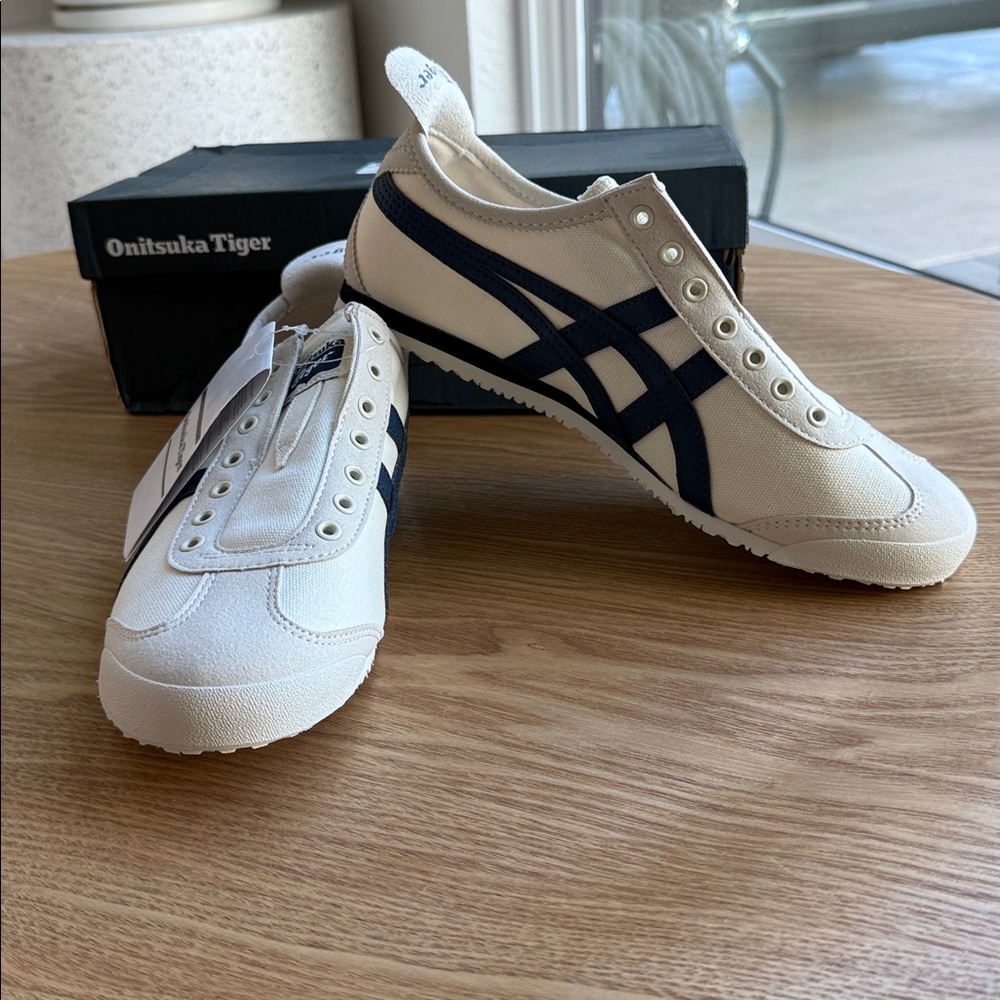 NIB Onitsuka Tiger Mexico 66 Sneakers